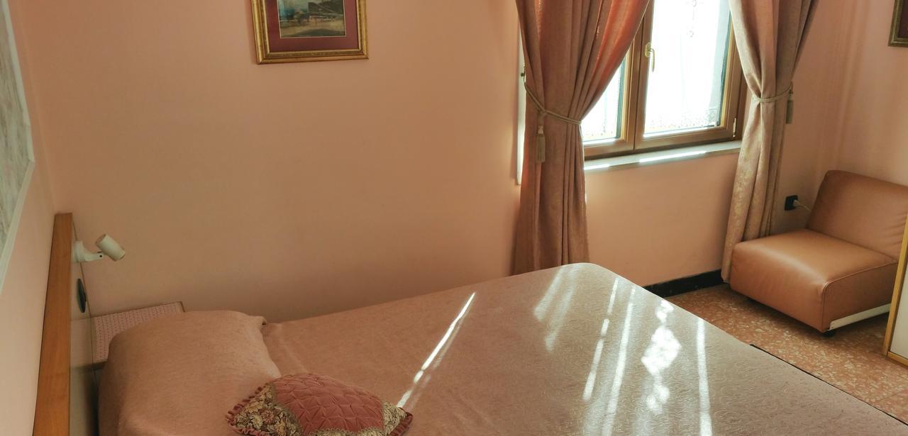 Villa Pollio Мета Экстерьер фото