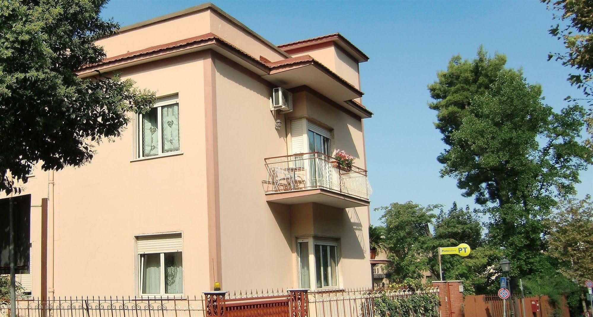Villa Pollio Мета Экстерьер фото